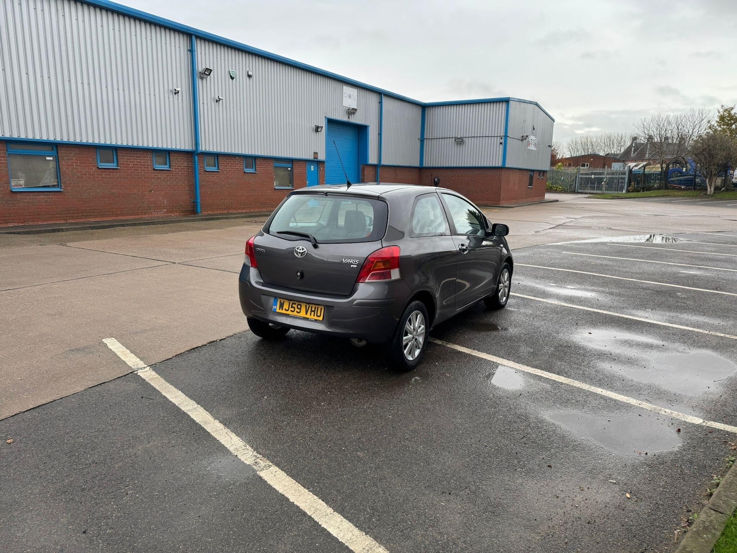 Used Toyota Yaris 2009 for sale - 76549559: Photo 6