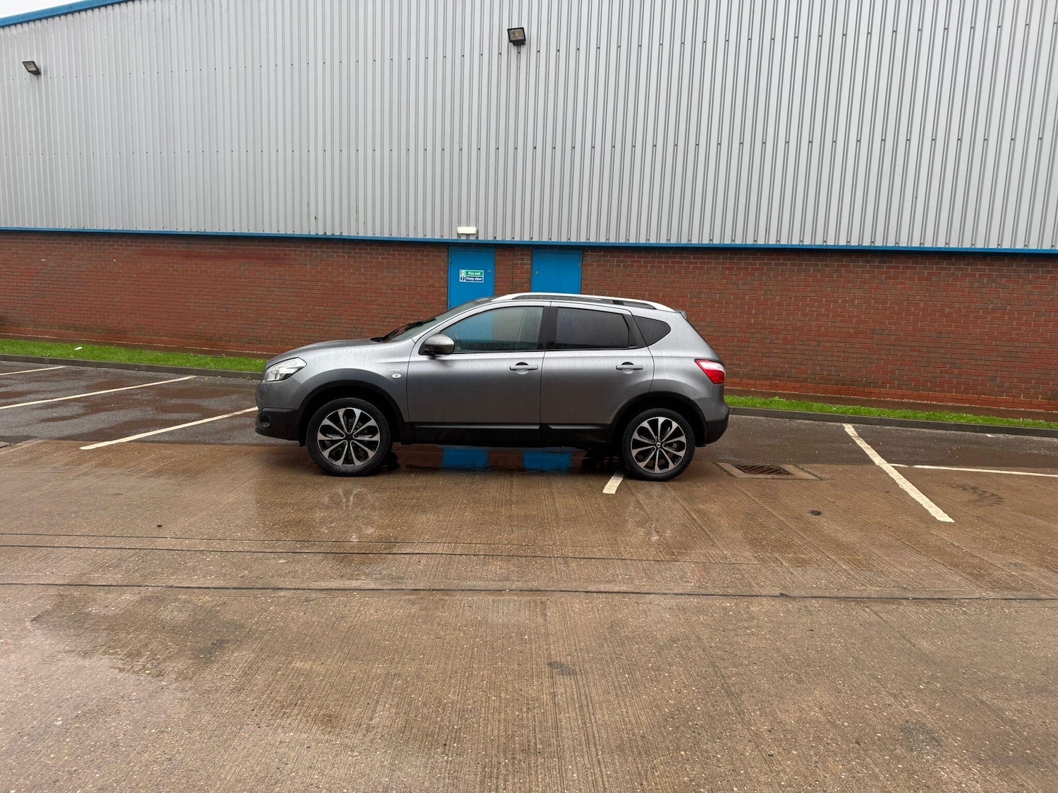 Used Nissan Qashqai 2010 for sale - 76936123: Photo 4