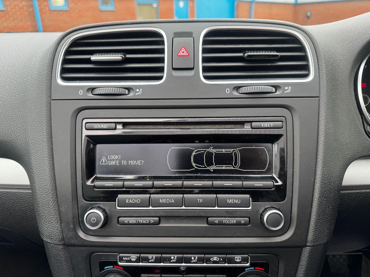 Used Volkswagen Golf 2012 for sale - 77633837: Photo 20