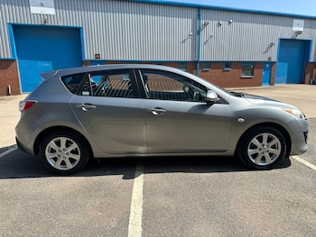 Used Mazda Mazda3 2010 for sale - 75363924: Photo