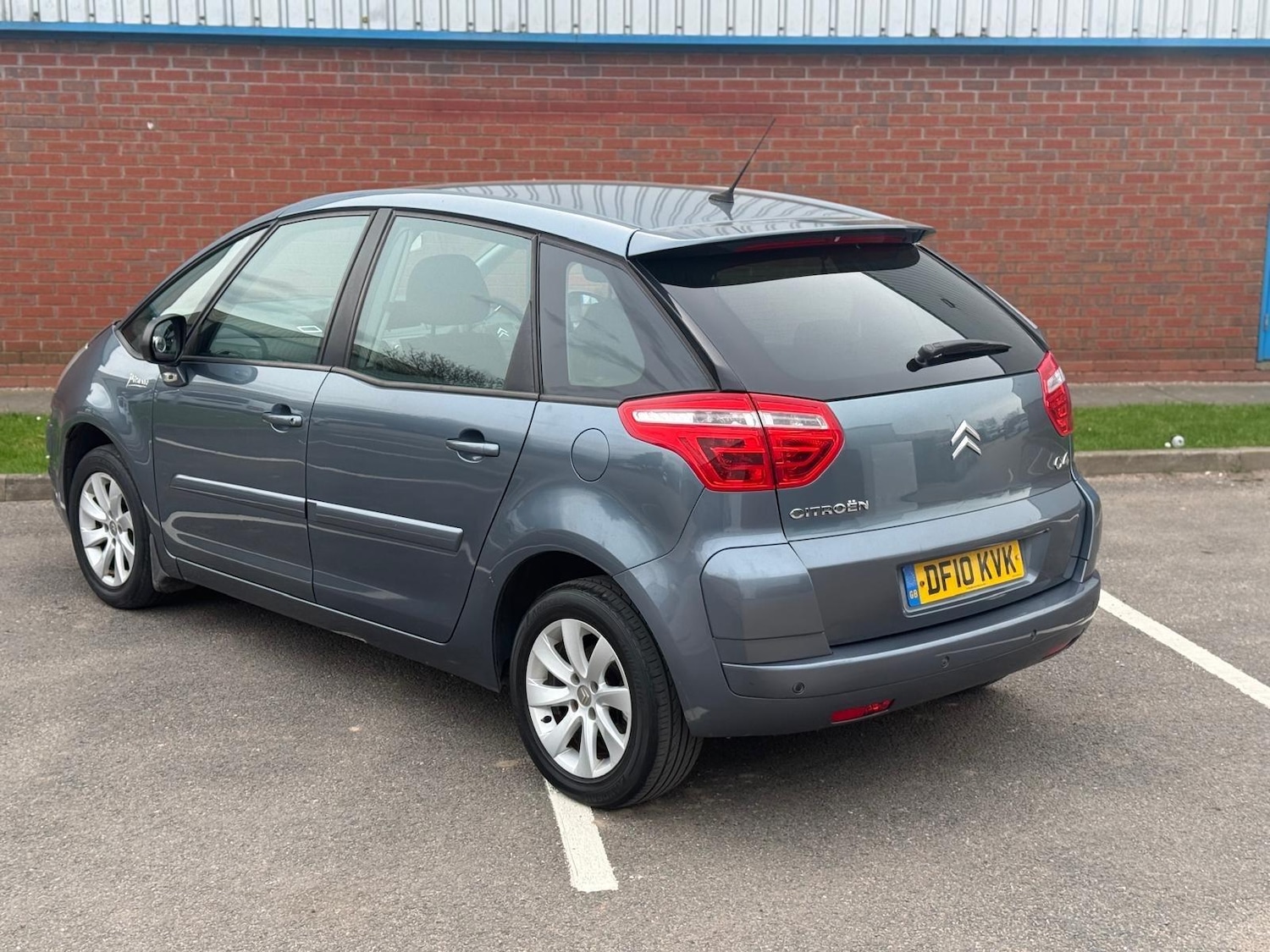 Used Citroen C4 Picasso 2010 for sale - 77993227: Photo 11