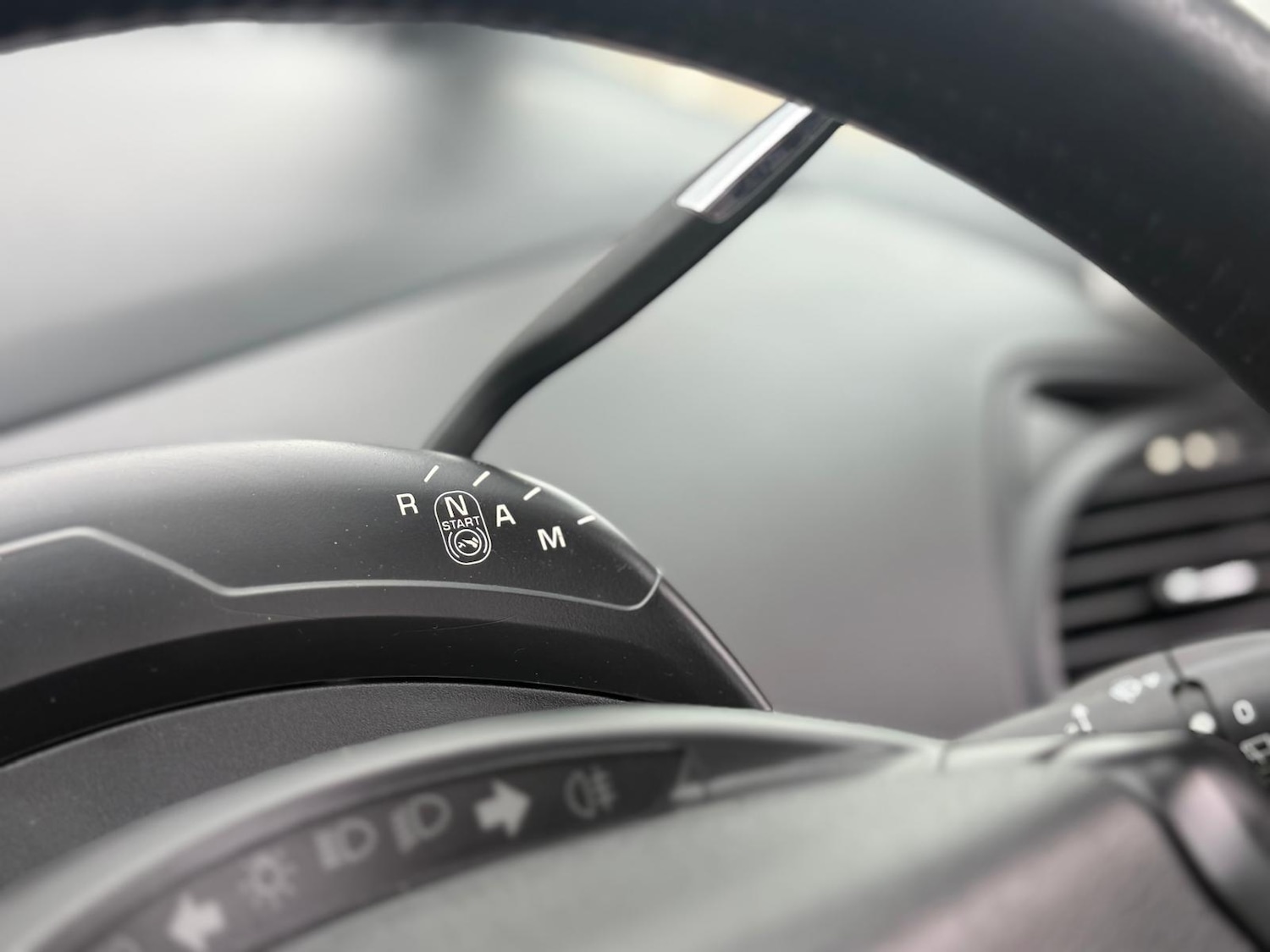 Used Citroen C4 Picasso 2010 for sale - 77993227: Photo 25