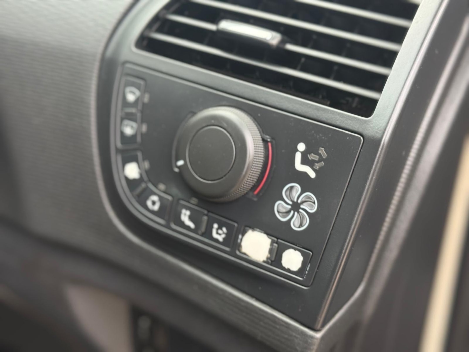 Used Citroen C4 Picasso 2010 for sale - 77993227: Photo 29