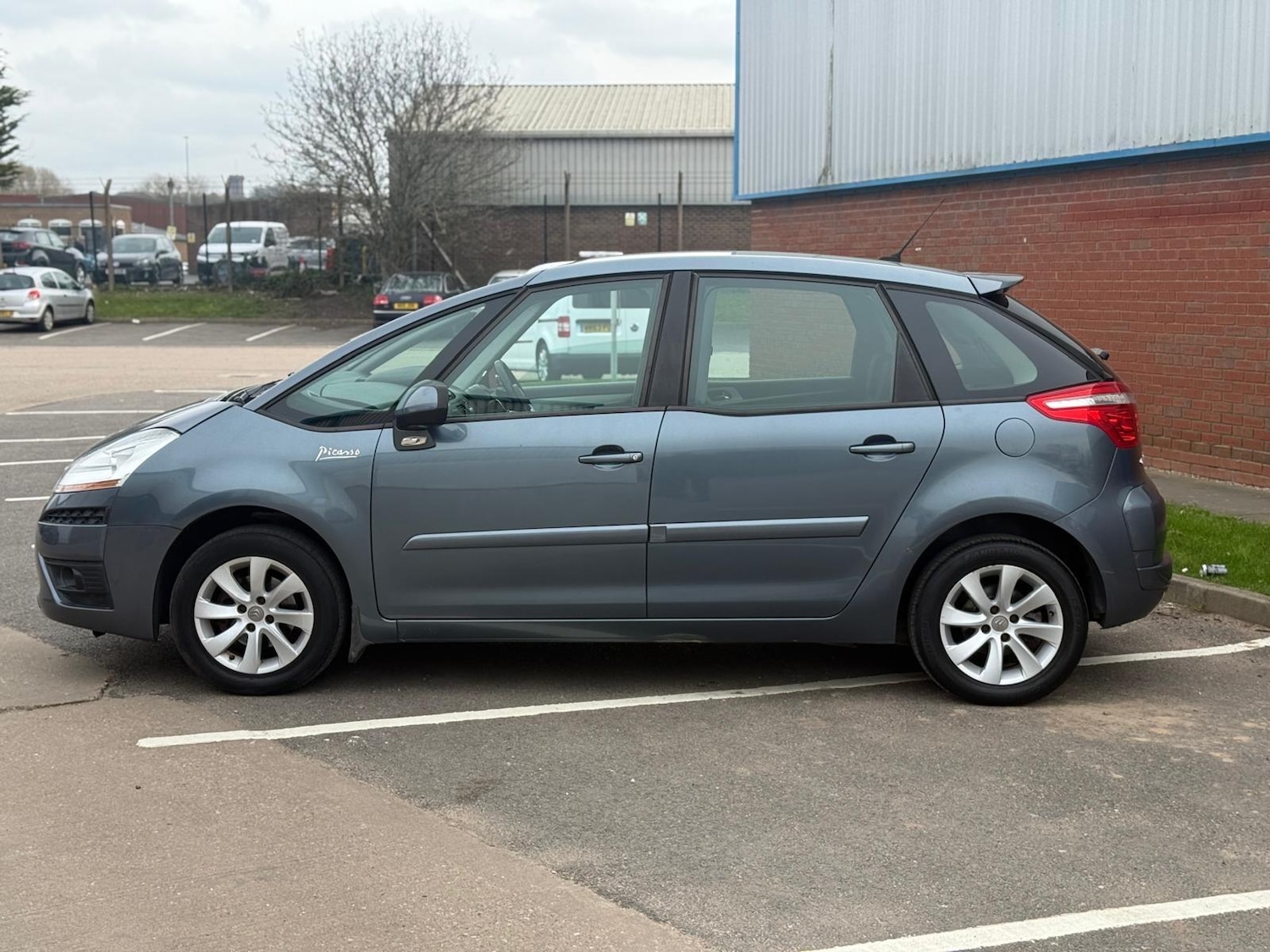 Used Citroen C4 Picasso 2010 for sale - 77993227: Photo 3