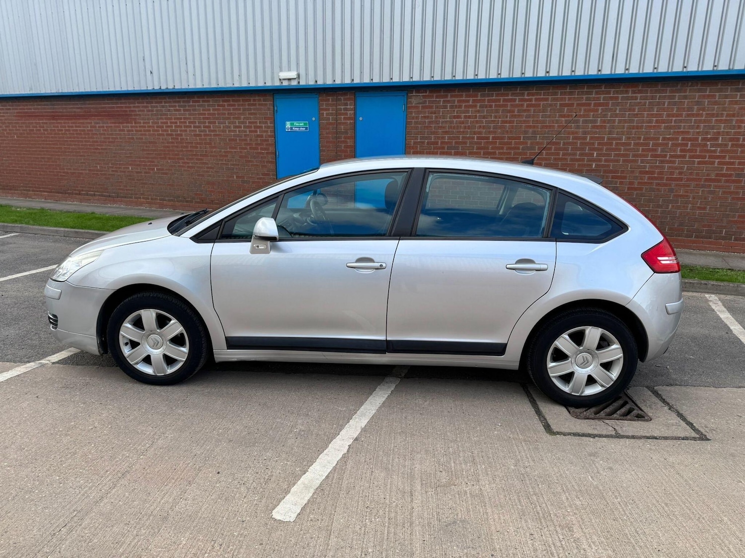 Used Citroen C4 2008 for sale - 76370252: Photo 3