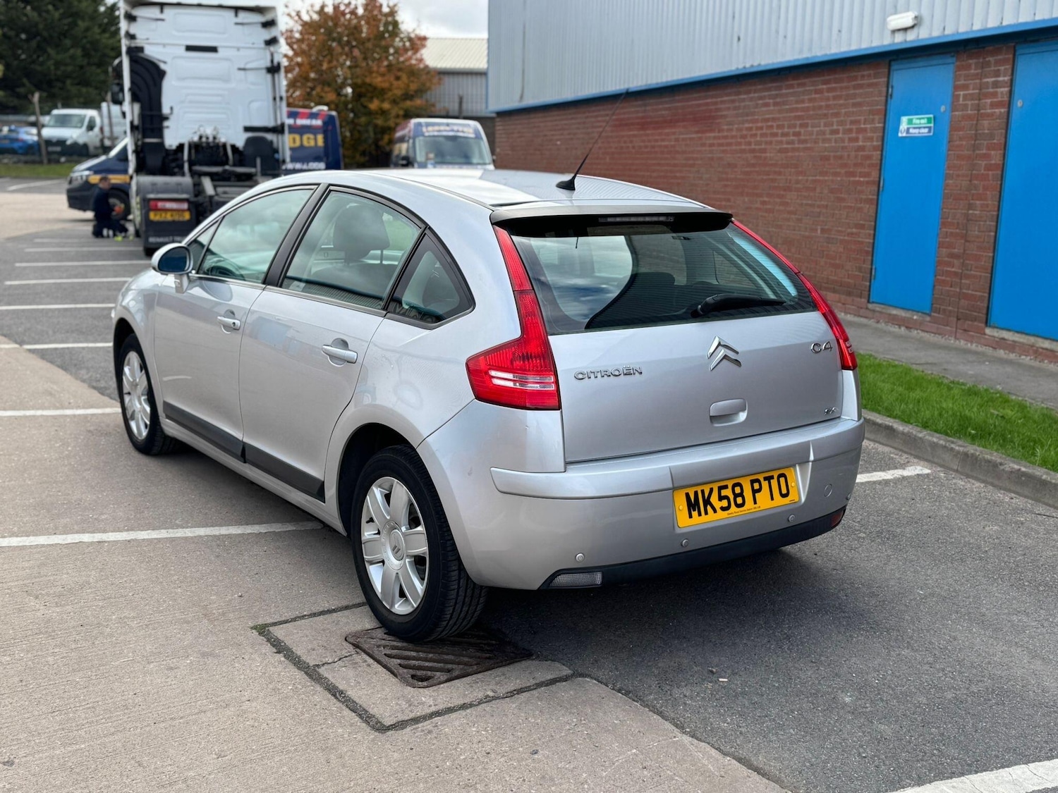 Used Citroen C4 2008 for sale - 76370252: Photo 9
