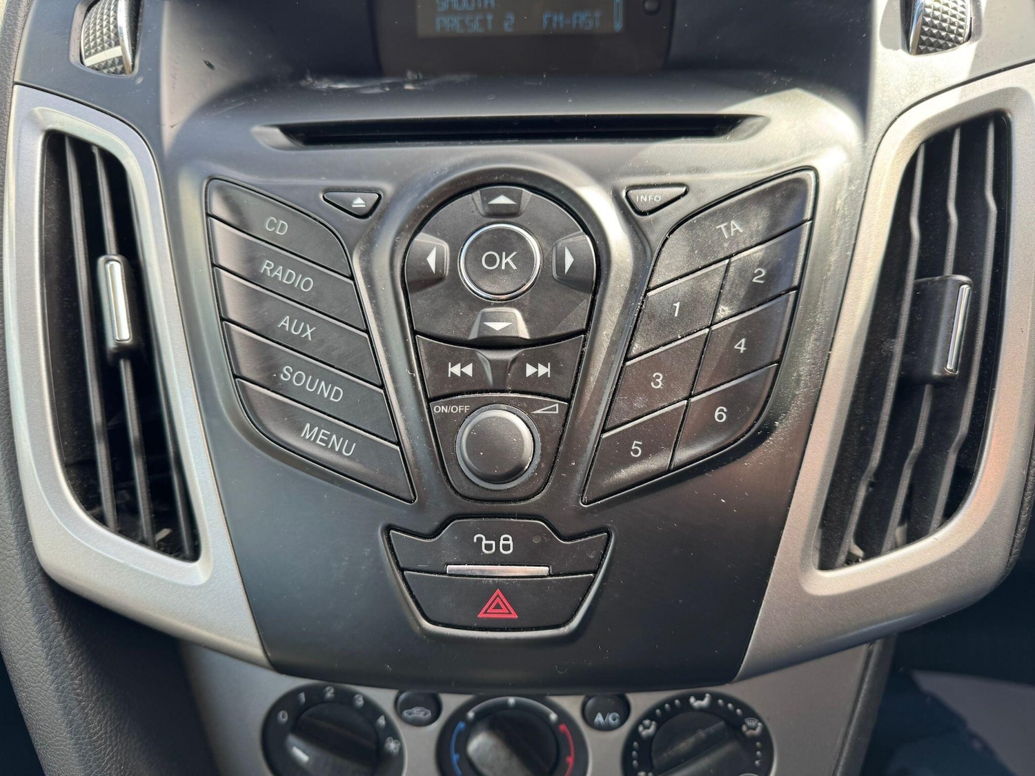 Used Ford Focus 2014 for sale - 78034234: Photo 23