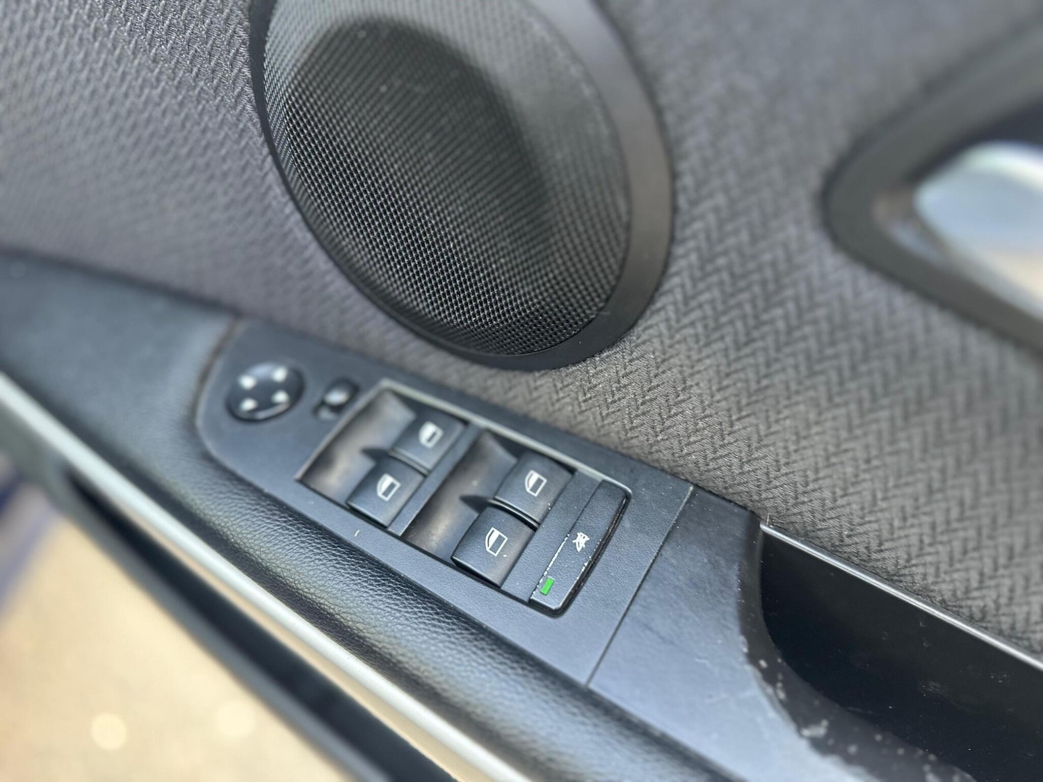 Used BMW 3 Series 2011 for sale - 77637726: Photo 17