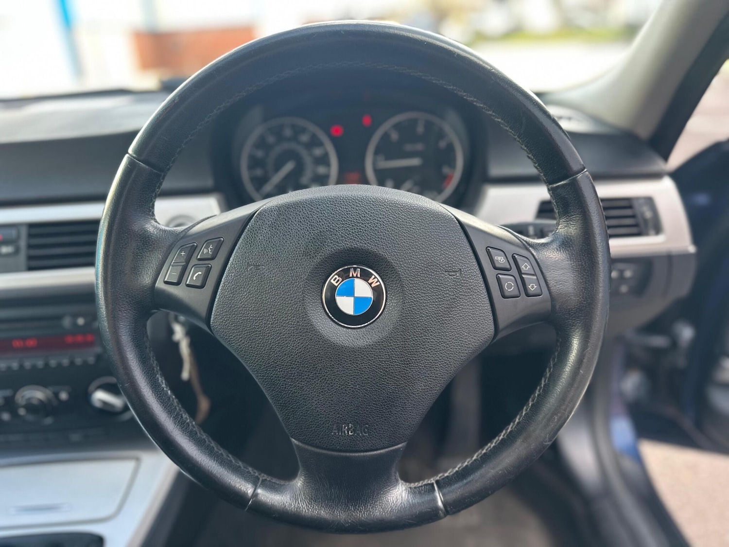 Used BMW 3 Series 2011 for sale - 77637726: Photo 21