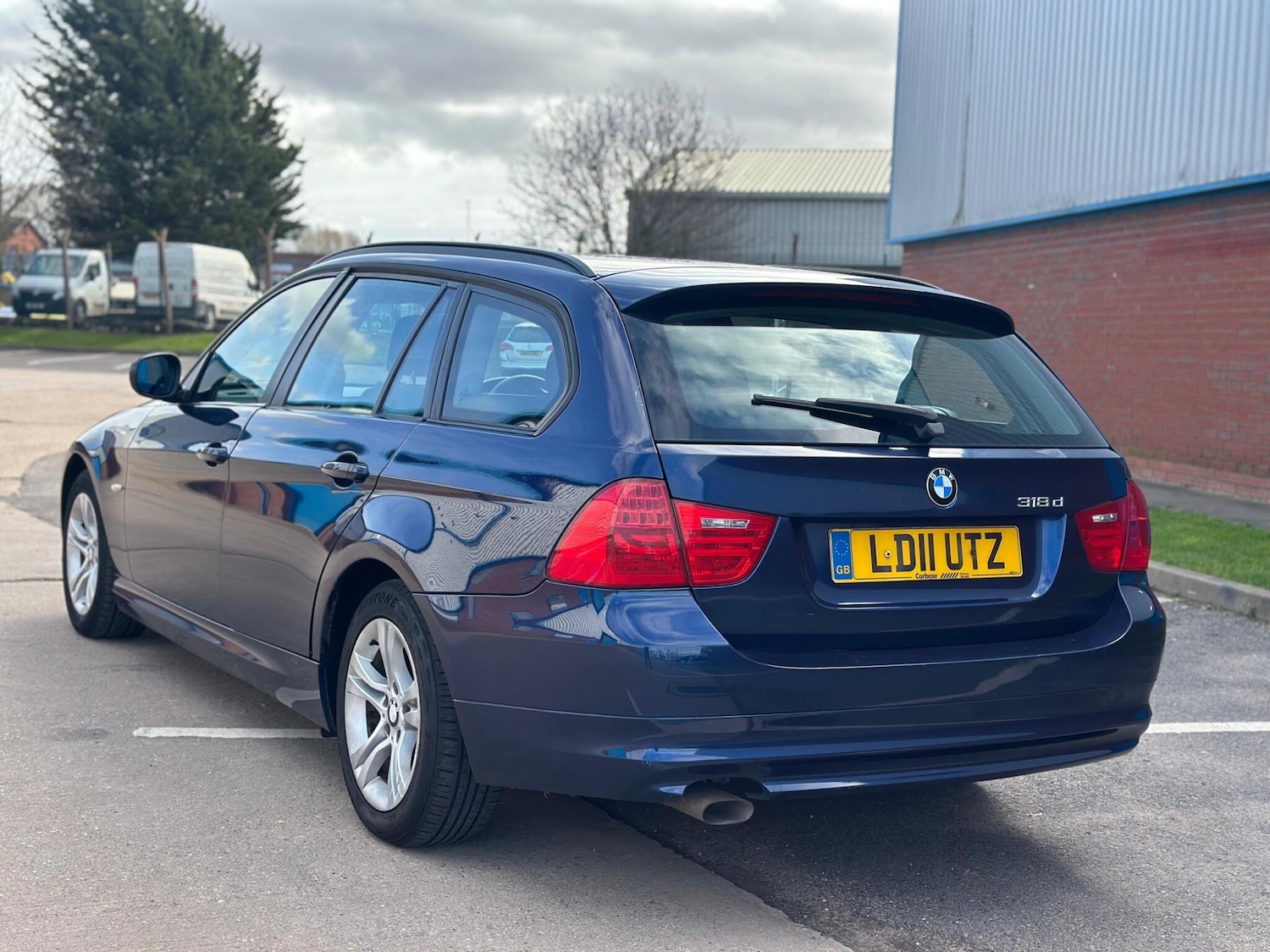 Used BMW 3 Series 2011 for sale - 77637726: Photo 7