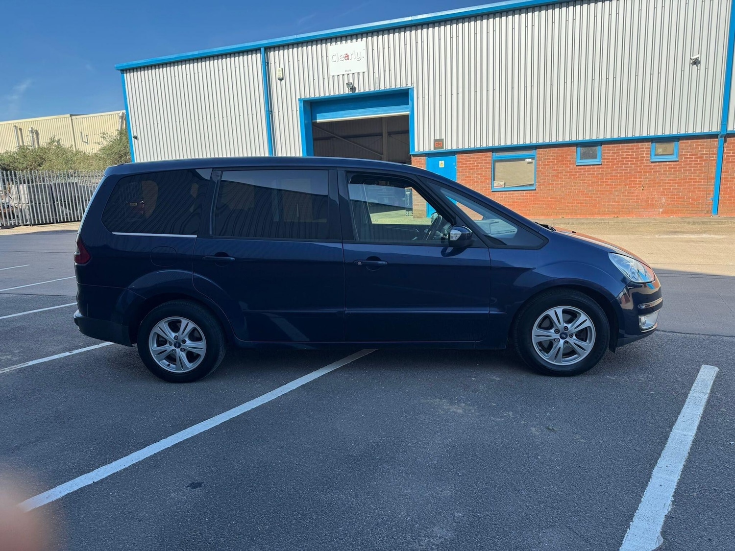 Used Ford Galaxy 2009 for sale - 77939478: Photo 12