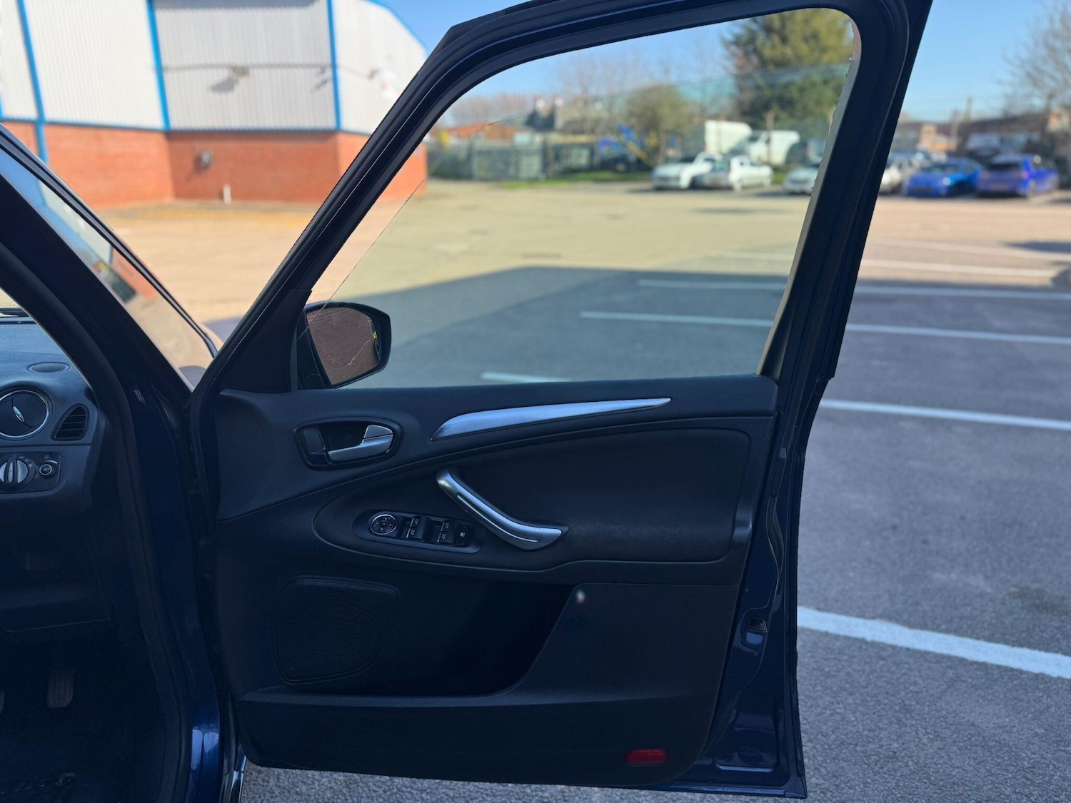 Used Ford Galaxy 2009 for sale - 77939478: Photo 25