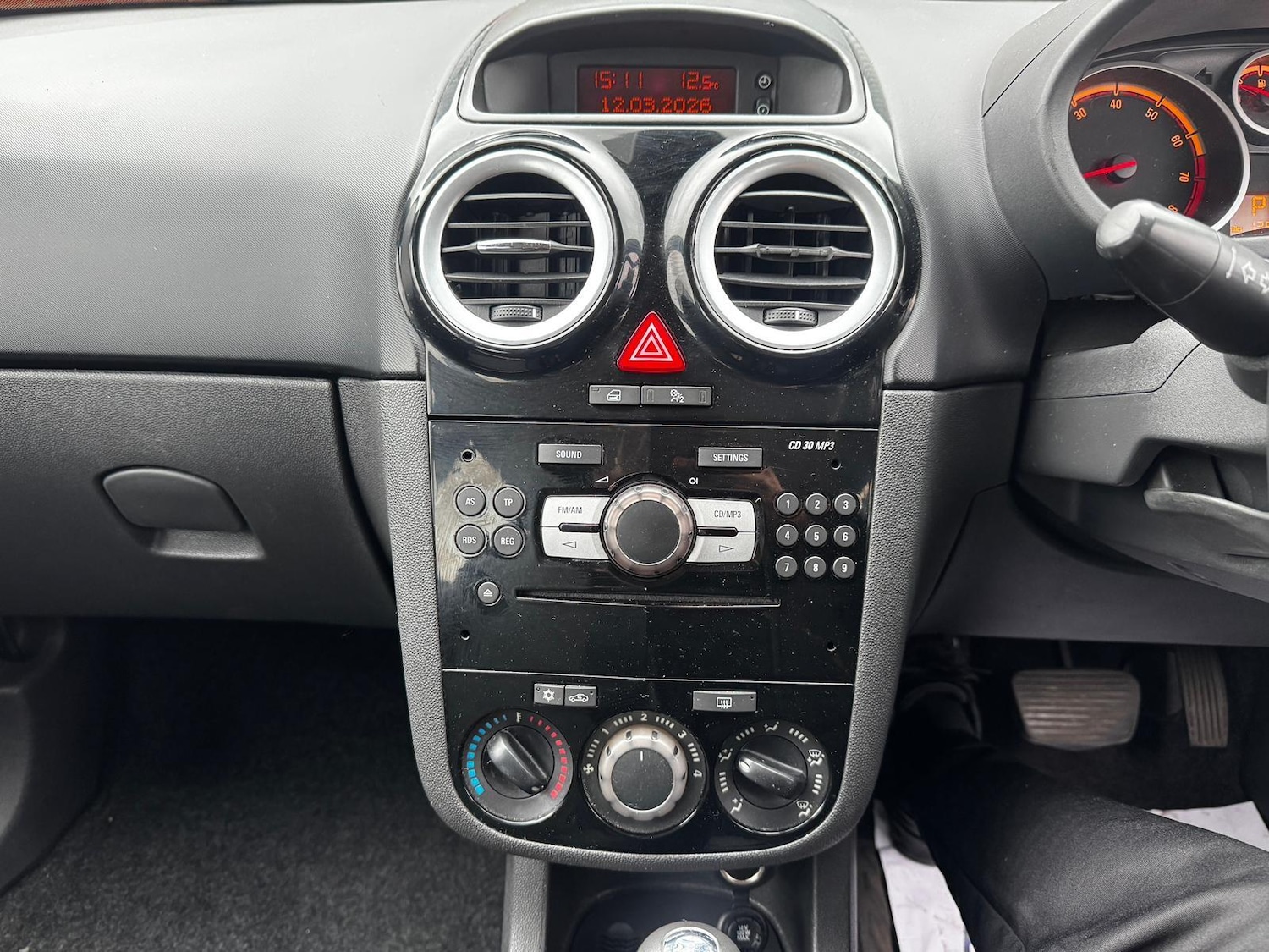 Used Vauxhall Corsa 2009 for sale - 77882509: Photo 16