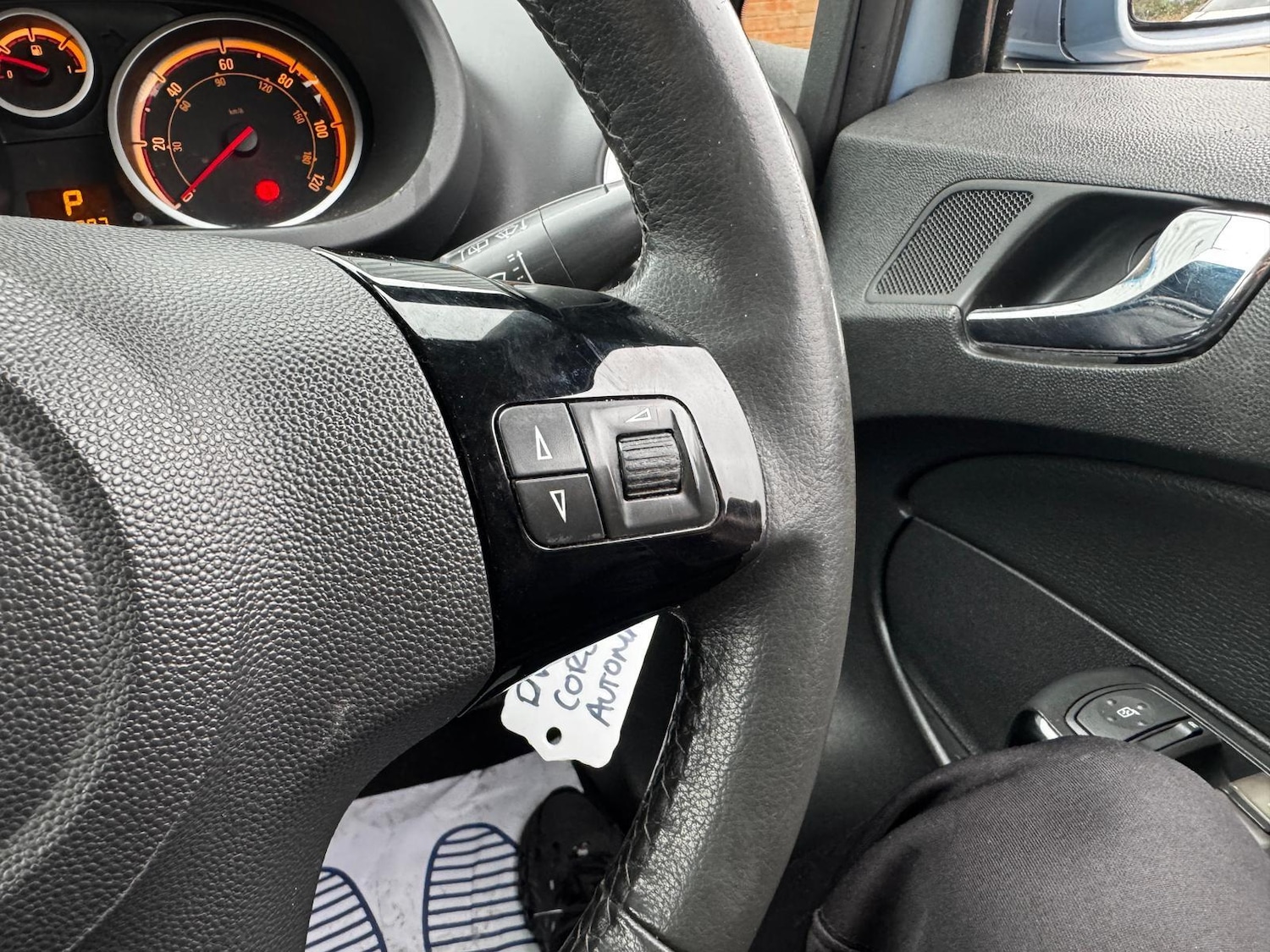 Used Vauxhall Corsa 2009 for sale - 77882509: Photo 19