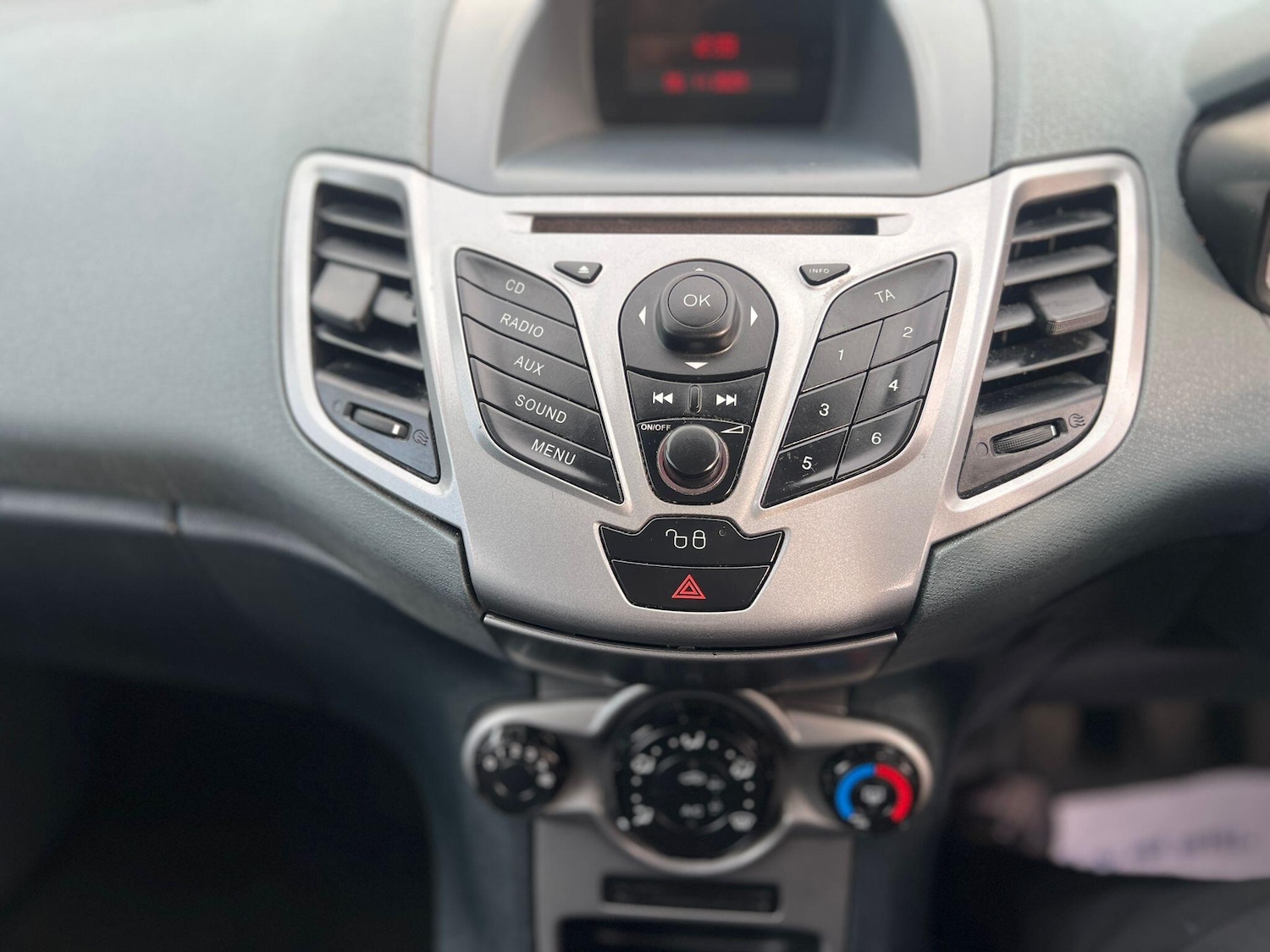 Used Ford Fiesta 2011 for sale - 76499040: Photo 18