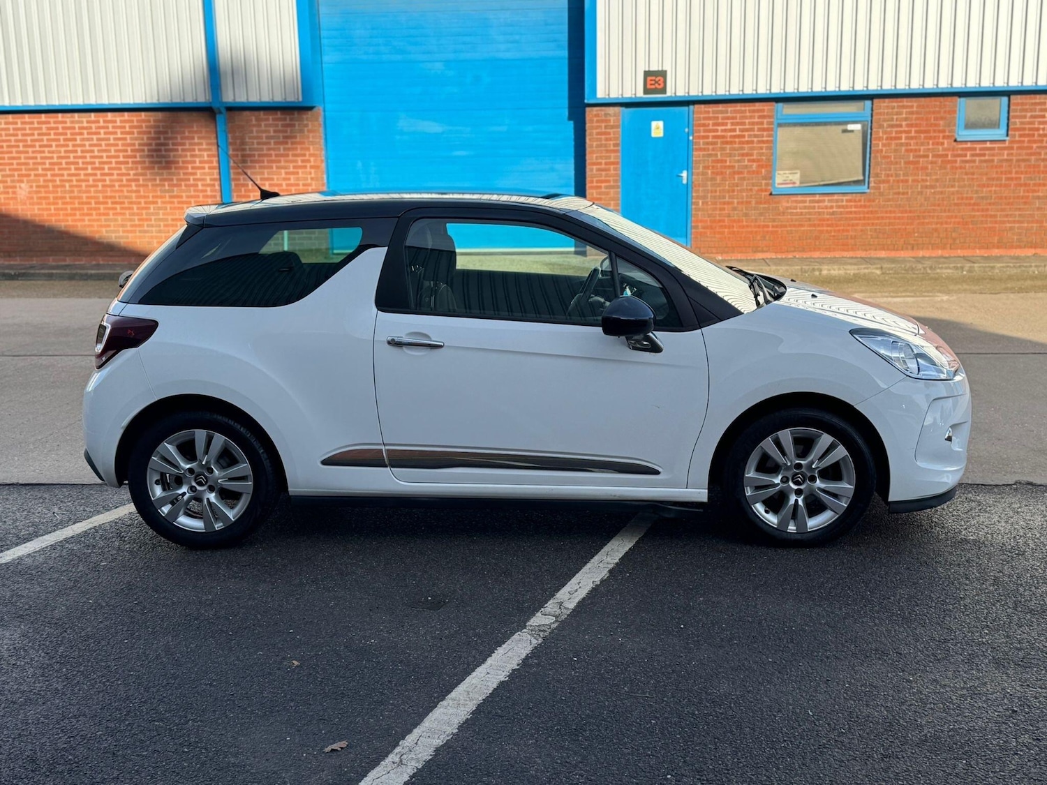 Used Citroen DS3 2014 for sale - 76572291: Photo 4