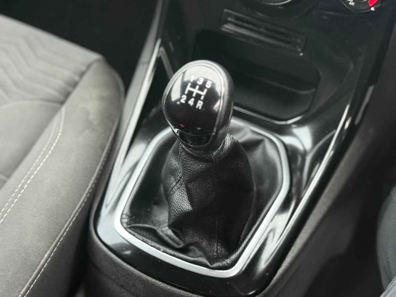 Used Ford Fiesta 2014 for sale - 77066674: Photo 25