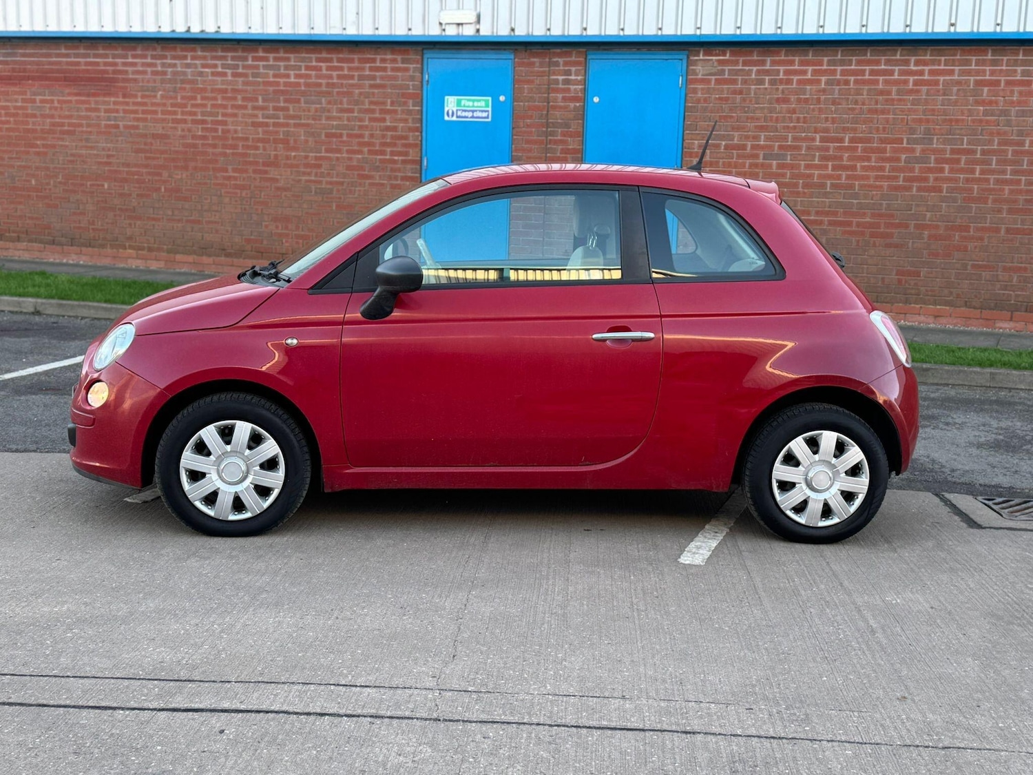Used Fiat 500 2013 for sale - 76898989: Photo 3