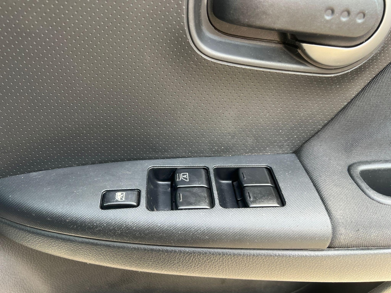 Used Nissan Note 2010 for sale - 76989901: Photo 21