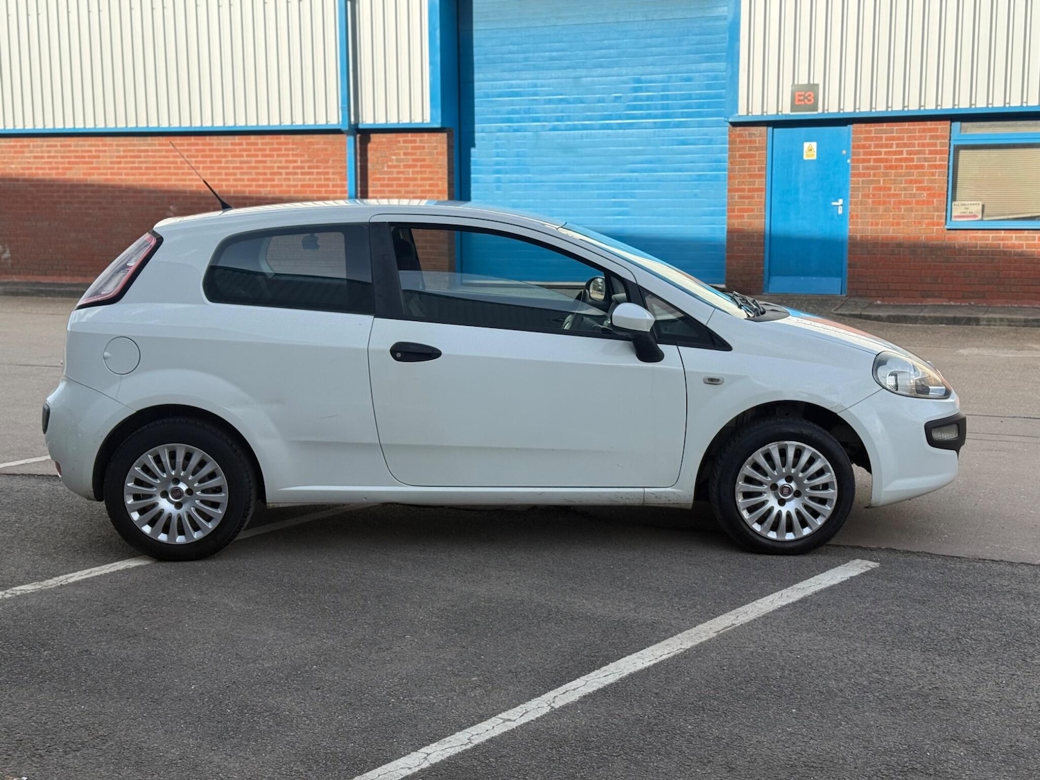 Used Fiat Punto Evo 2011 for sale - 77658210: Photo 13