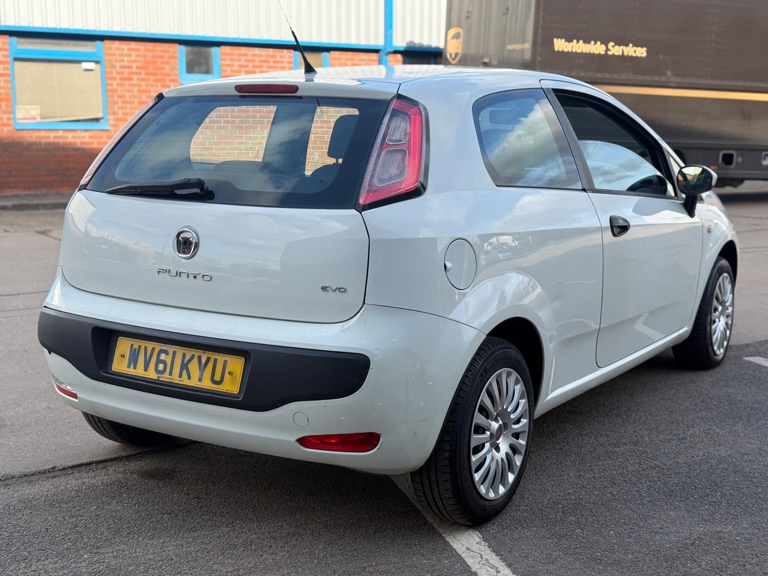 Used Fiat Punto Evo 2011 for sale - 77658210: Photo 15