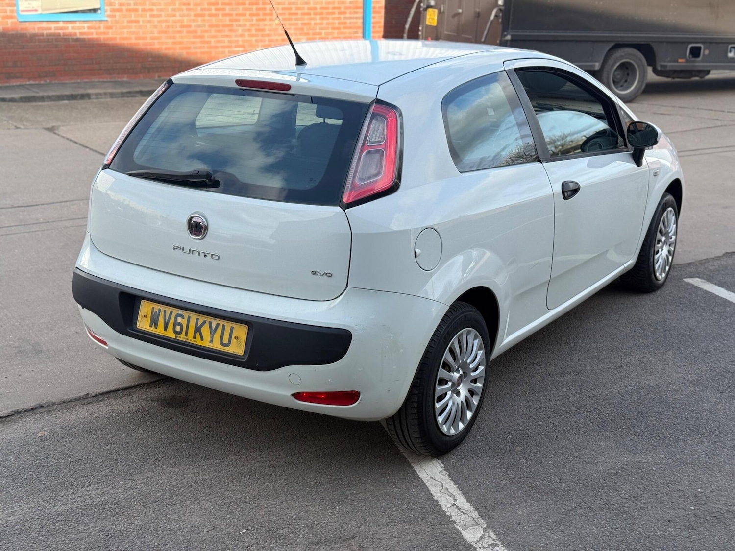 Used Fiat Punto Evo 2011 for sale - 77658210: Photo 16