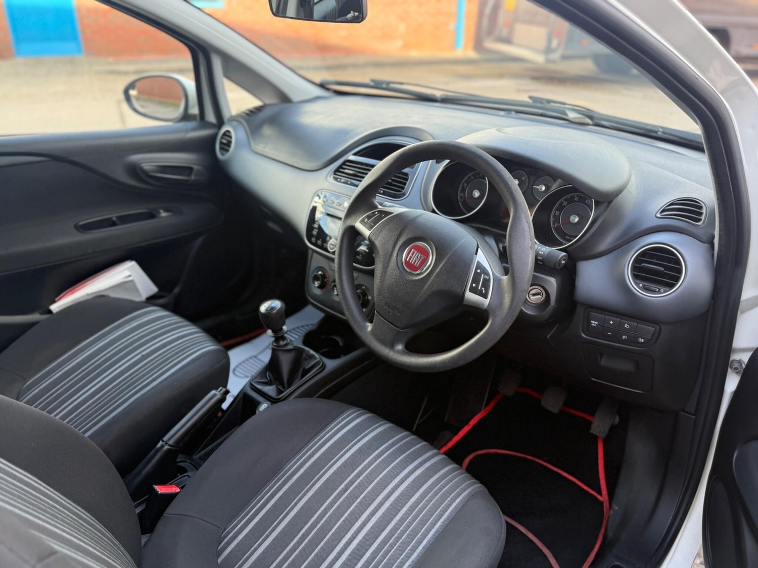 Used Fiat Punto Evo 2011 for sale - 77658210: Photo 32