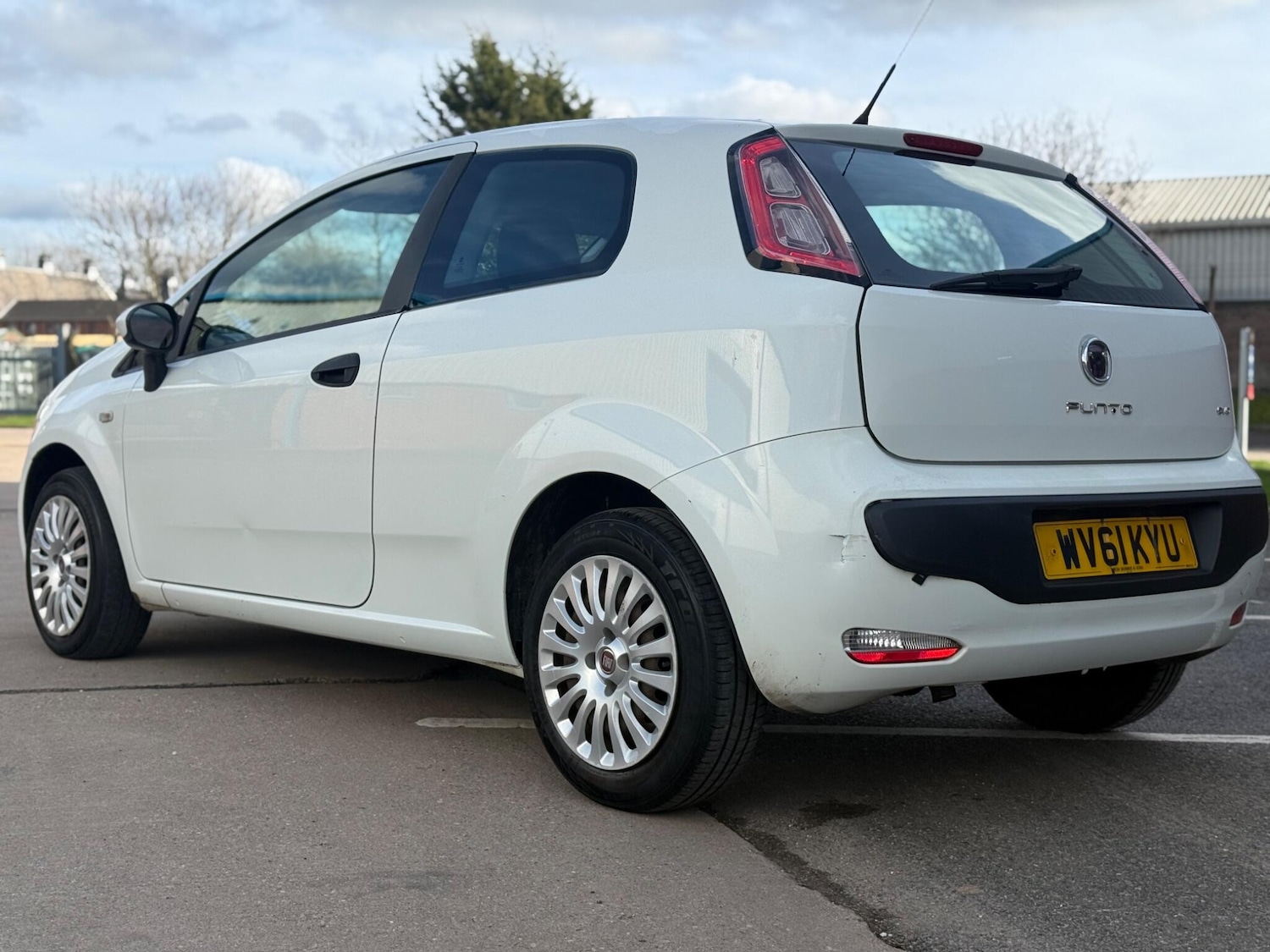 Used Fiat Punto Evo 2011 for sale - 77658210: Photo 4