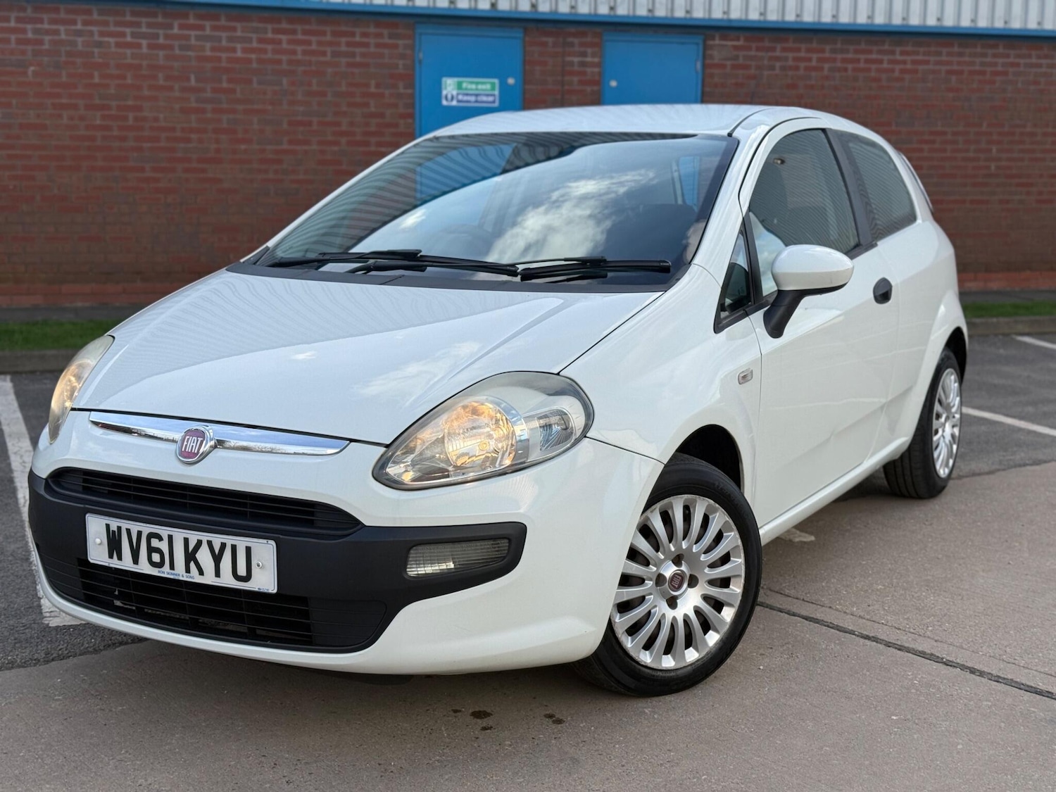 Used Fiat Punto Evo 2011 for sale - 77658210: Photo 9