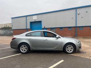 Used Vauxhall Insignia 2015 for sale - 76270428: Photo