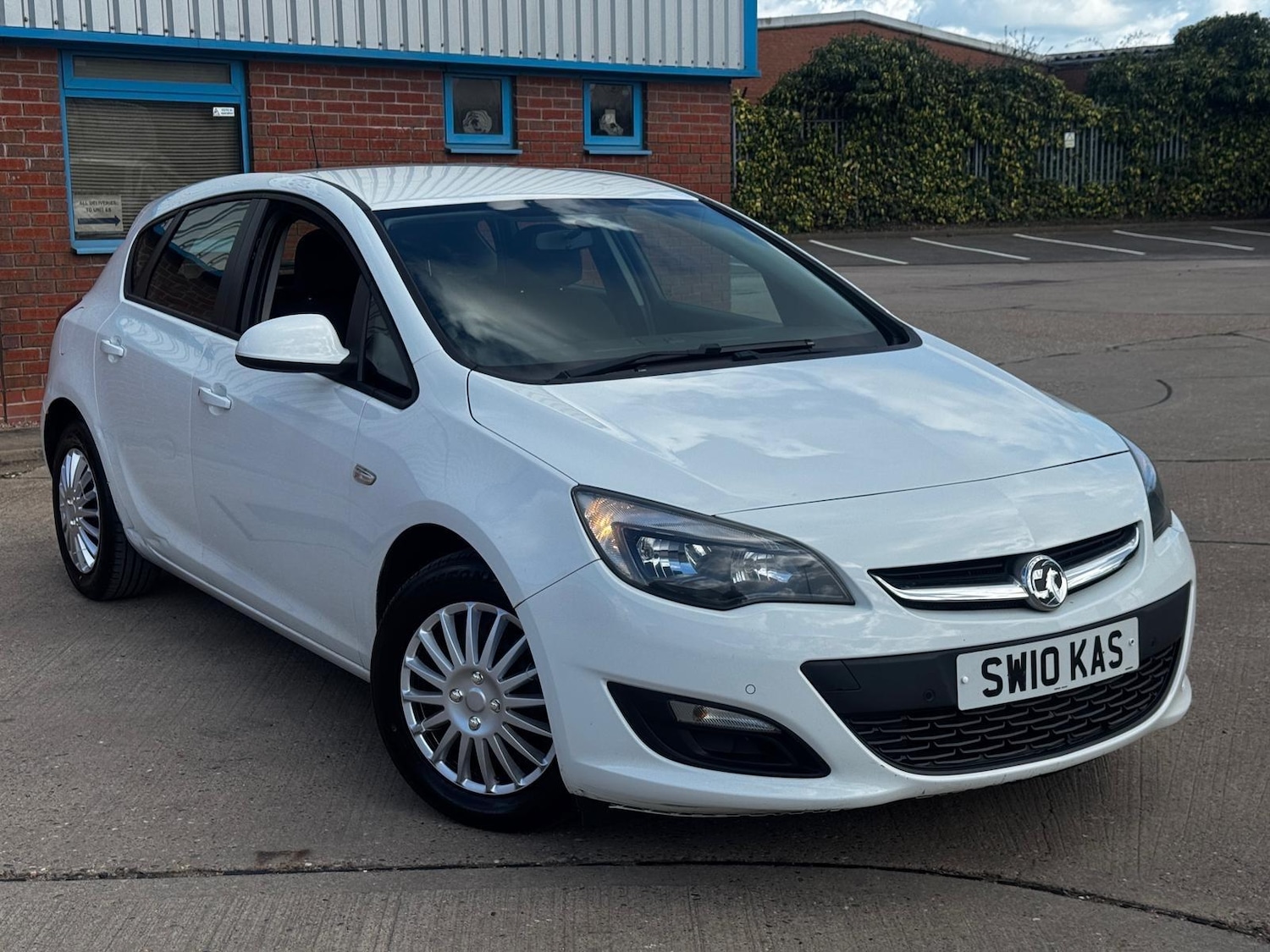 Used Vauxhall Astra 2013 for sale - 77892898: Photo 14
