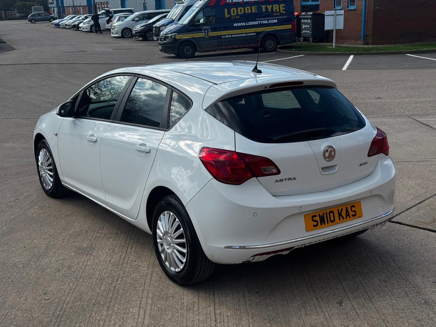 Used Vauxhall Astra 2013 for sale - 77892898: Photo 16