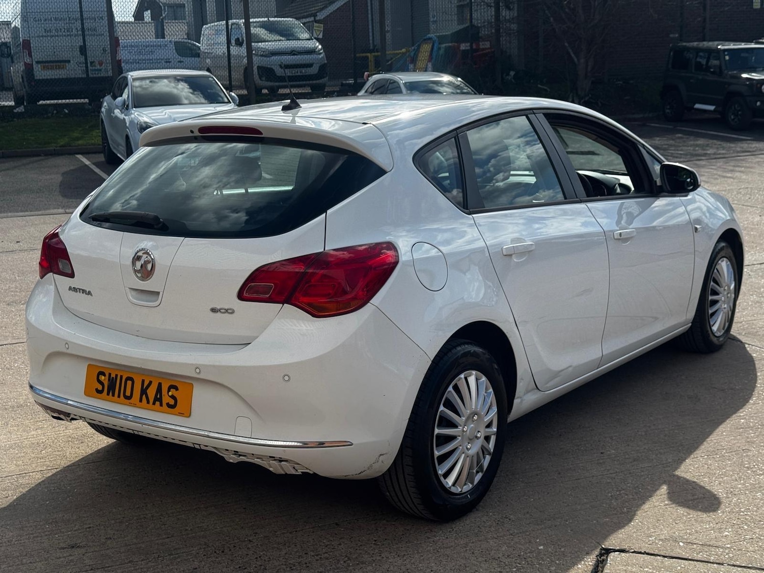 Used Vauxhall Astra 2013 for sale - 77892898: Photo 8