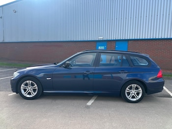 Used BMW 3 Series 2011 for sale - 77754142: Photo
