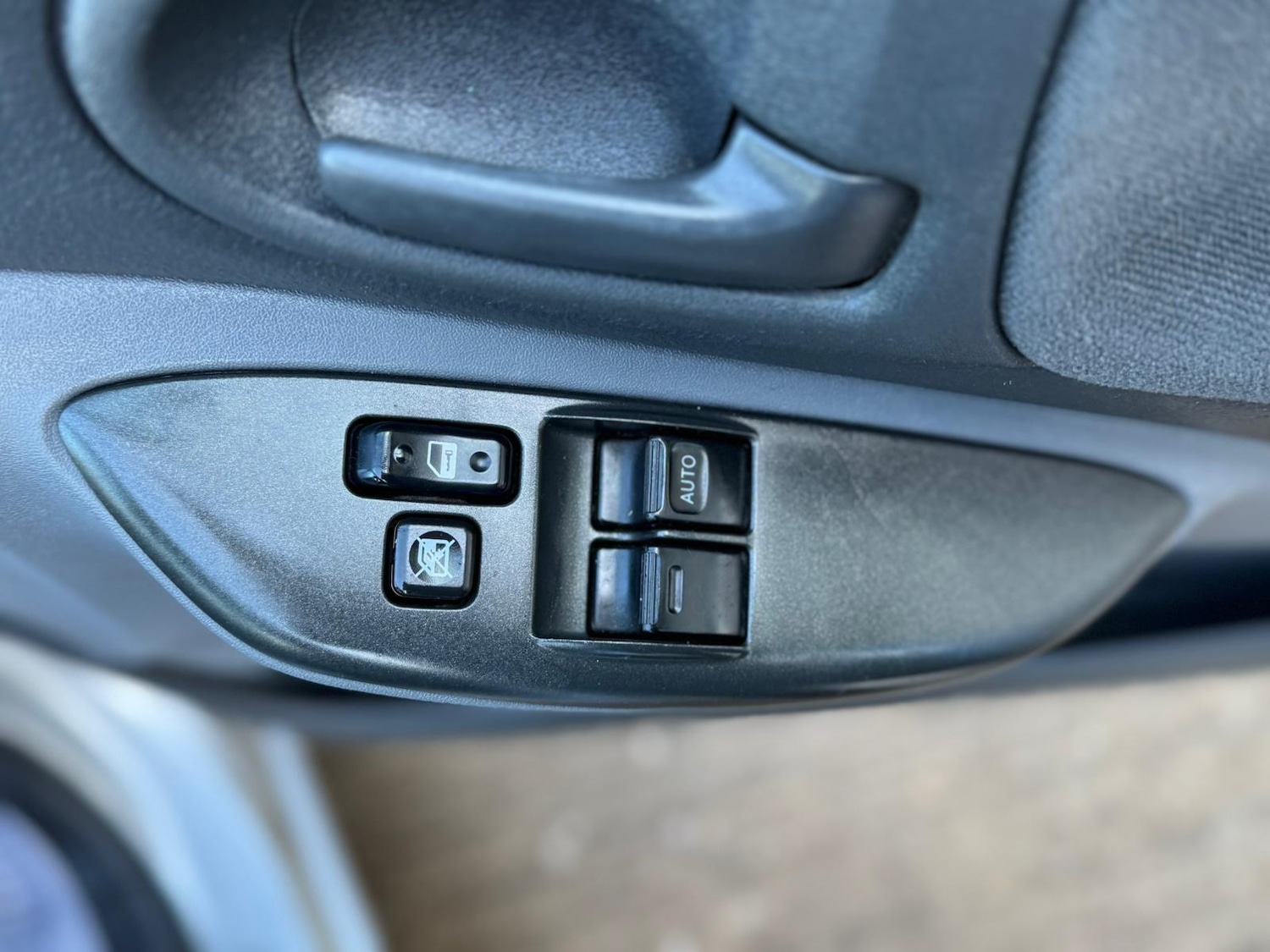 Used Toyota Yaris 2002 for sale - 76899279: Photo 16