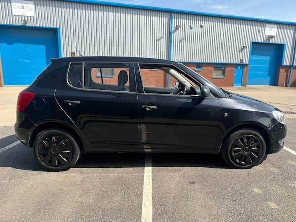 Used Skoda Fabia 2011 for sale - 75657738: Photo 3