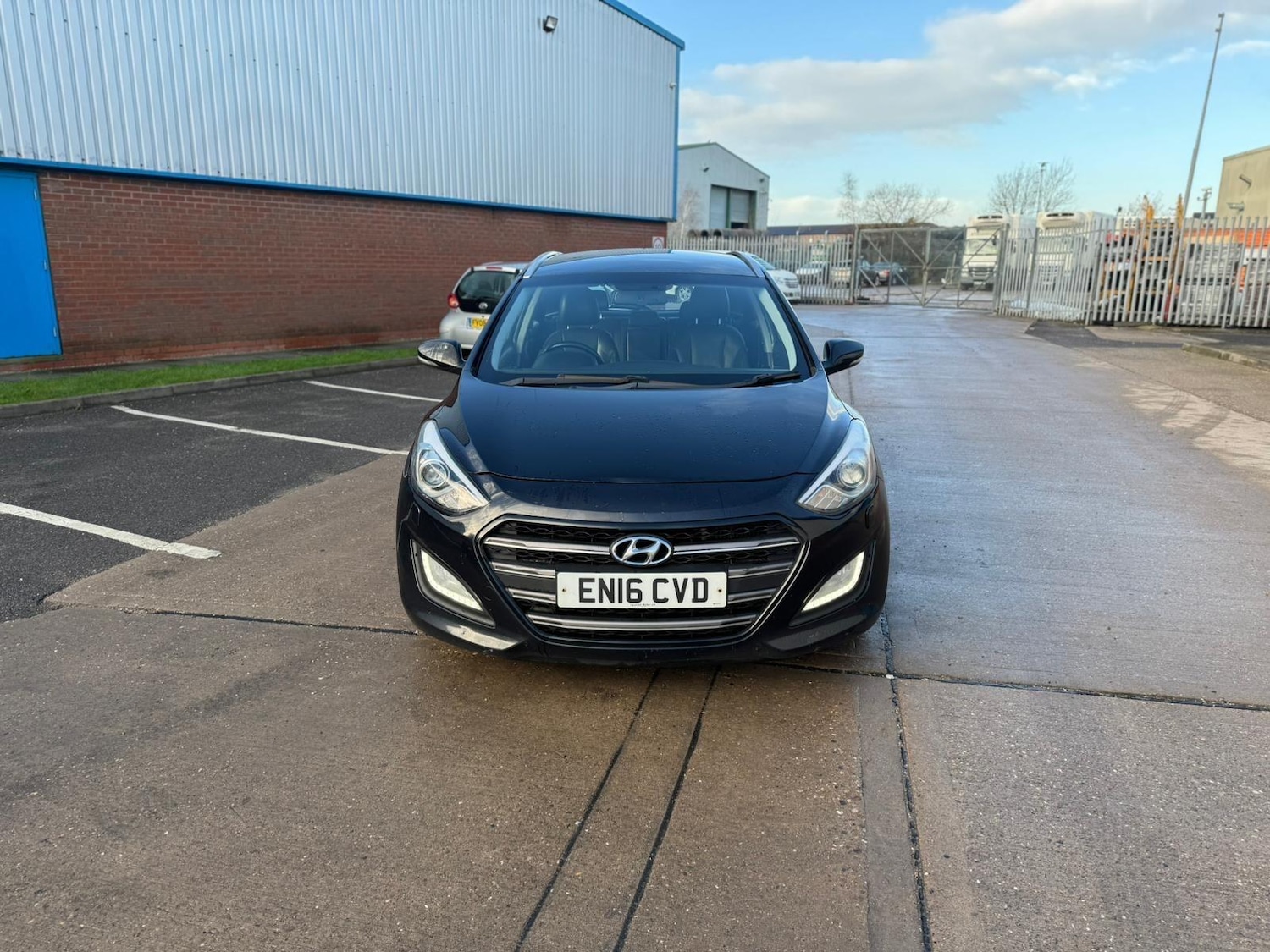 Used Hyundai i30 2016 for sale - 77351850: Photo 2