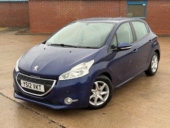Used Peugeot 208 2012 for sale - 78796200: Photo