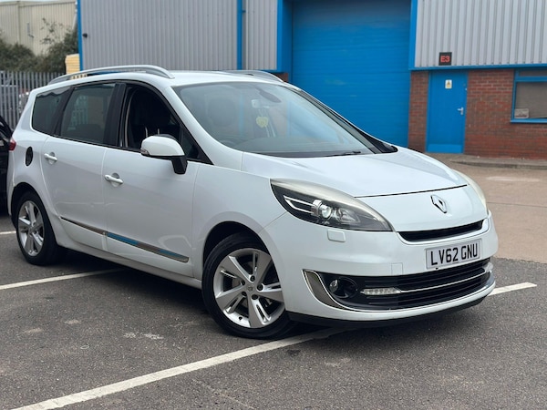 Used Renault Grand Scenic 2012 for sale - 76200372: Photo 10