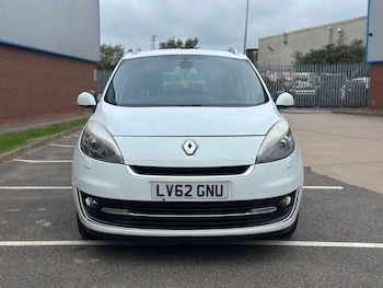 Renault - Grand Scenic