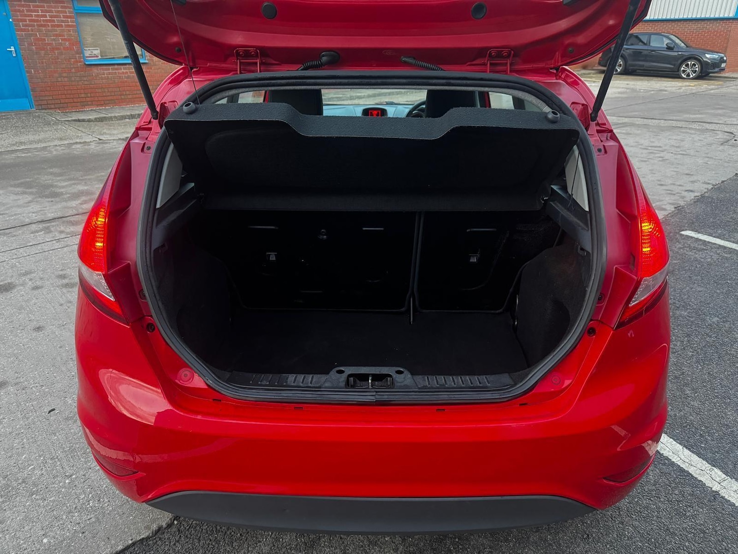 Used Ford Fiesta 2010 for sale - 77202705: Photo 22