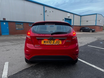 Used Ford Fiesta 2010 for sale - 77202705: Photo