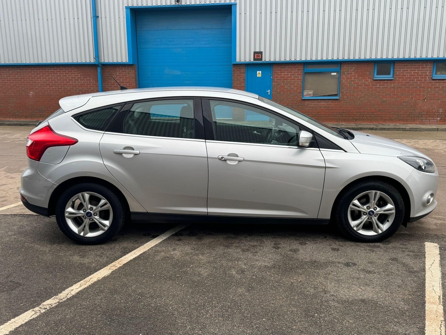 Used Ford Focus for sale - 77625055: Photo 4