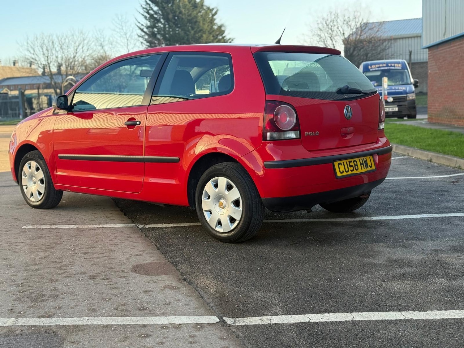 Used Volkswagen Polo 2009 for sale - 77082052: Photo 11