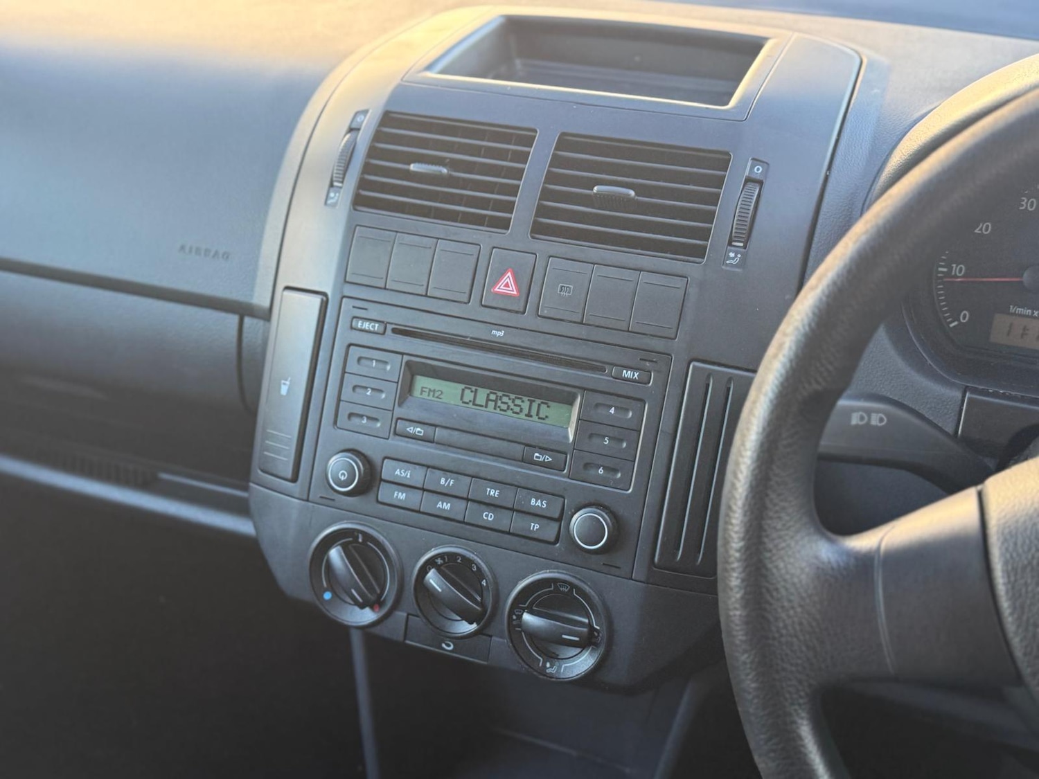 Used Volkswagen Polo 2009 for sale - 77082052: Photo 15