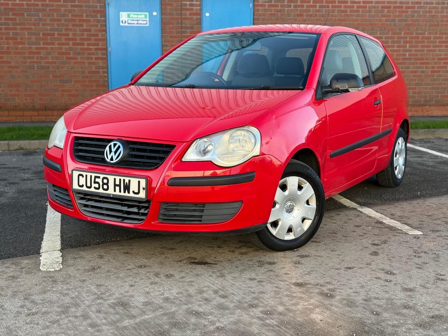 Used Volkswagen Polo 2009 for sale - 77082052: Photo 5