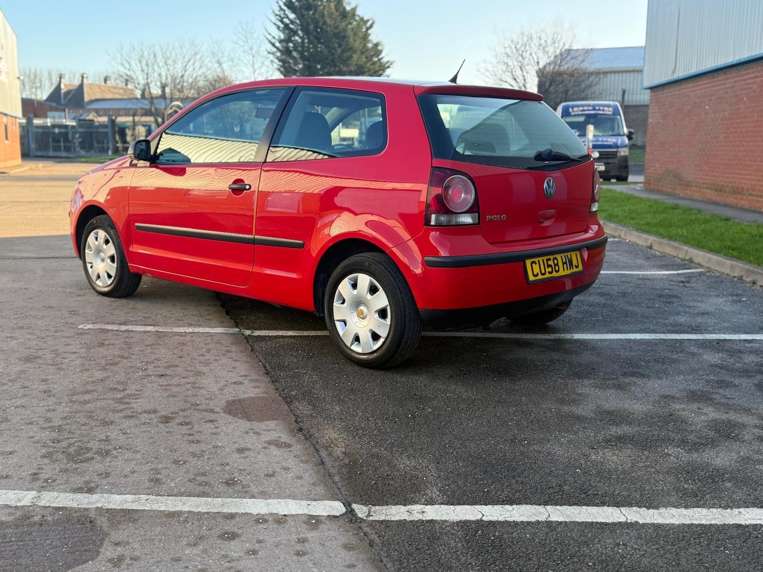 Used Volkswagen Polo 2009 for sale - 77082052: Photo 7