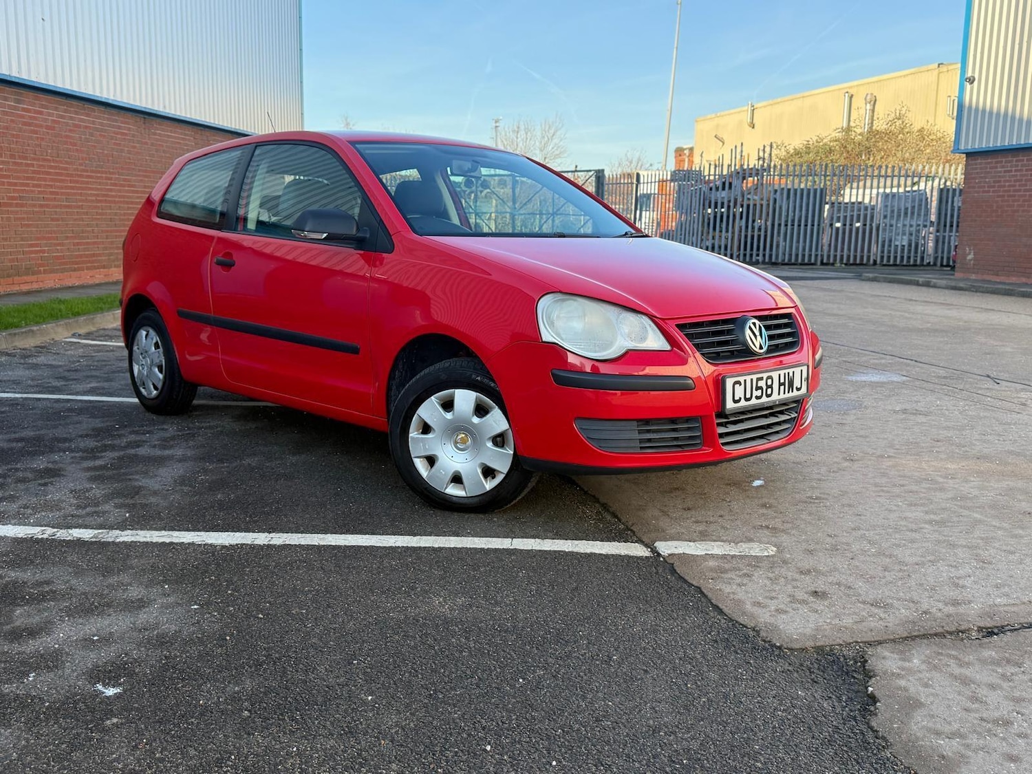 Used Volkswagen Polo 2009 for sale - 77082052: Photo 9
