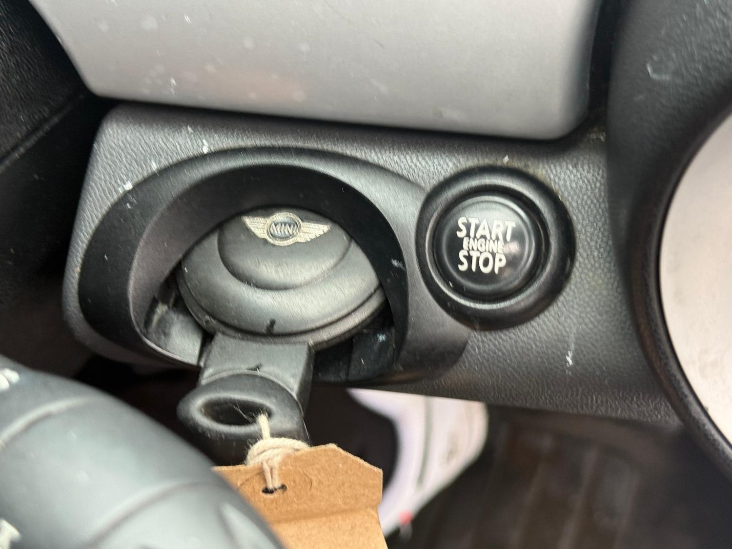 Used MINI Convertible 2010 for sale - 77523576: Photo 17