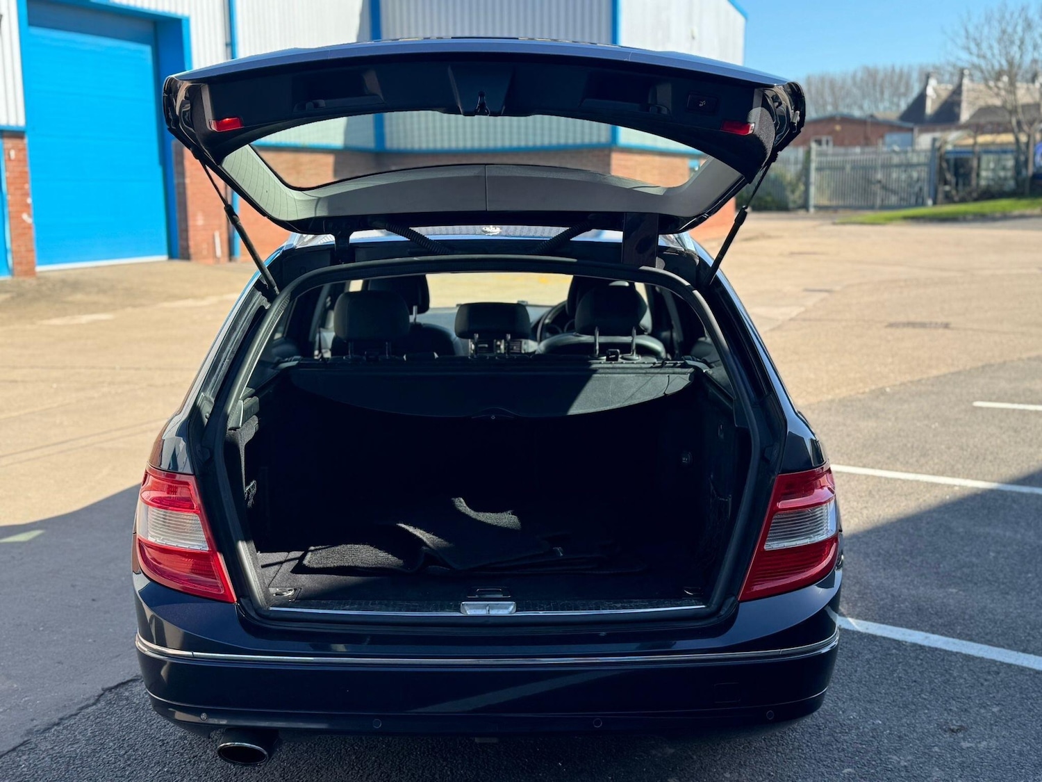 Used Mercedes-Benz C Class 2009 for sale - 77940391: Photo 26